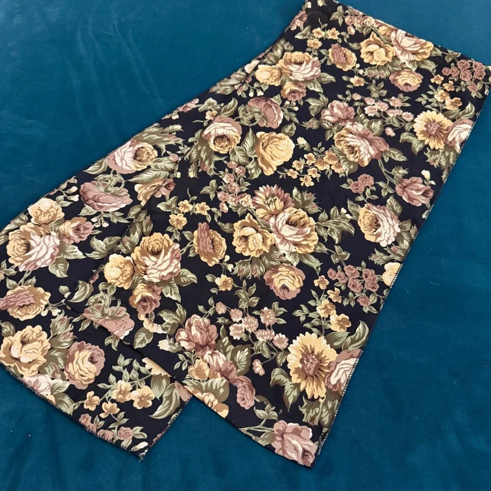 Vibrant Floral Print Scarf Sheer Lightweight Leopard‎ Accent